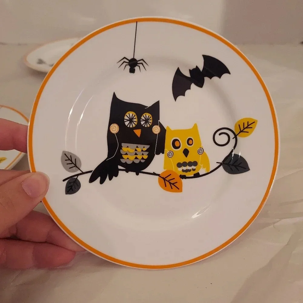 Ciroa Simple Serve Porcelain Halloween Owl, Spider & Owl Appetizer Plates x 4